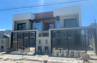 Casa geminada em ingleses do rio vermelho, florianópolis/sc