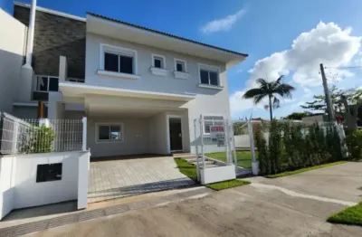 Linda casa de 3 suites à venda na praia da daniela - florianópolis - sc