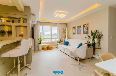 Apartamento decorado com 3 dorms, suíte e 2 vagas no petrópolis