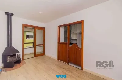 Apartamento 62m² - 2 dormitórios sendo 1 suíte e 1 vaga no bairro tristeza