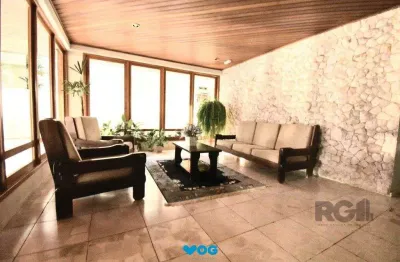 Imóvel 2 dormitórios no menino deus com 58,49m²  semi-mobiliado com box
