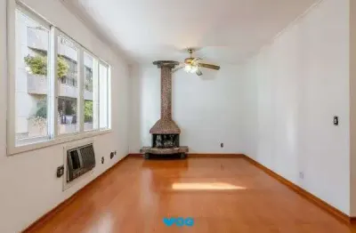 Vende-se apartamento com 3 quartos(1 suíte), 110m2, lareira e 1 vaga - Rio Branc