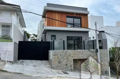 Casa com 3 quartos à venda na Rua Acelon Eduardo da Silva, 50, Córrego Grande, Florianópolis