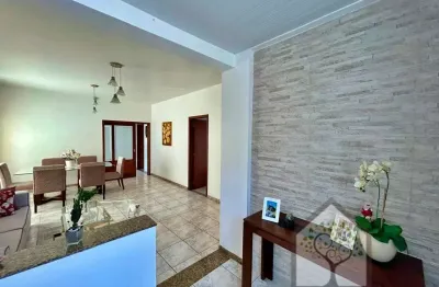 Casa com 3 quartos à venda na Rua Professor Belarmino Corrêa, 27, Trindade, Florianópolis