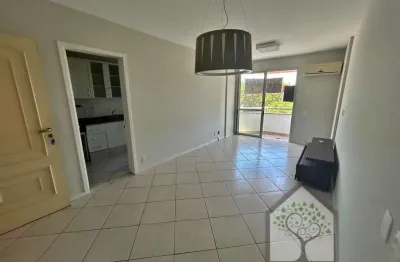Apartamento com 3 dormitórios ensolarado próximo à ufsc 