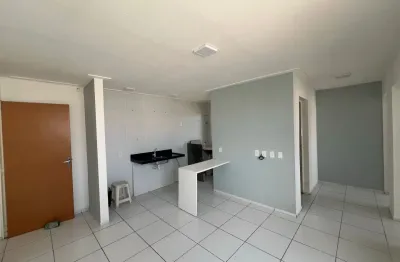 Apartamento recem reformado, no ultimo andar, com a vista livre. Apto a financiamento bancario.