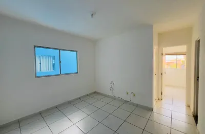 Oportunidade na zona leste, condominio solaris celeste I, proximo a uninovafapi. Apartamento reformado, com 2 quartos, sendo ultimo piso, com vista livre.