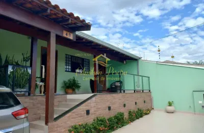 Casa à venda 3 quartos e com piscina no loteamento chamonix zona leste de londrina, pr