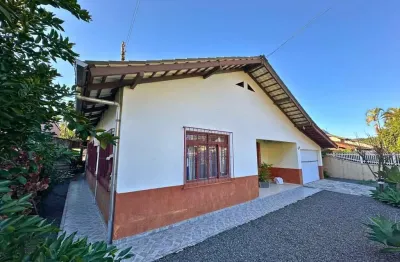 Casa com 2 quartos à venda no itoupava central, blumenau , 136 m2 por r$ 545.000