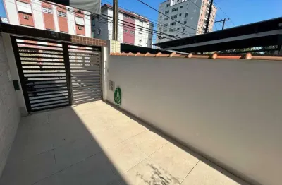 Casa em aparecida, casa em santos, casa com 2 dorms, casa à venda em aparecida, casa à venda com 2 dorms, sobreposta baixa