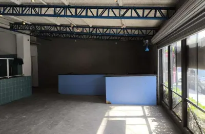 Casa para alugar na Avenida Conselheiro Nébias, 581, Boqueirão, Santos