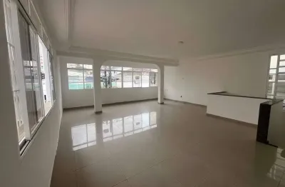 Sobreposta alta de 3 dormitórios + 1 dependência na ponta da praia santos