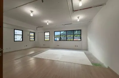 Sala comercial, de 100 m² com portaria 24 horas, marapé santos.