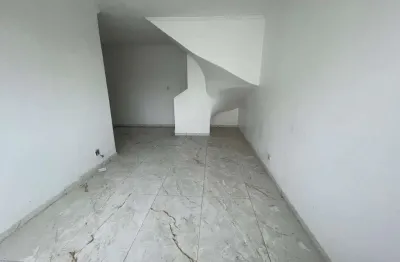Cobertura 2 quartos 2 banheiros uma quadra da praia . são vicente
