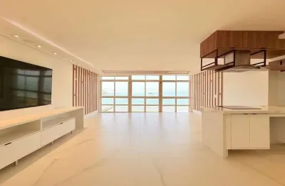 Apartamento á venda frente mar com 3 suítes 1 vaga demarcada no aparecida, em santos