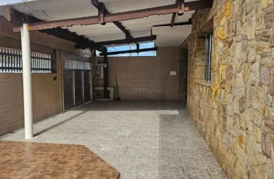 Casa com 3 quartos à venda na Rua Doutor Fernando Costa, 216, Vila Valença, São Vicente