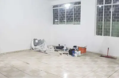 Casa com 4 quartos para alugar na Rua Delphin Moreira, 135, Embaré, Santos