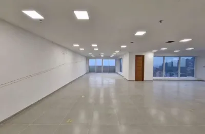 Sala comercial com 150 metros para alugar no tribuna square em santos
