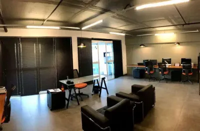 Sala comercial para alugar na Avenida Washington Luís, 316, Gonzaga, Santos