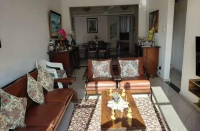 Apartamento 3Quartos/1 vaga/1 quadra da praia/Centro/São Vicente