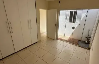 Excelente casa térrea com 4 dormitórios com 250 m² em condomínio fechado no jardim zara.