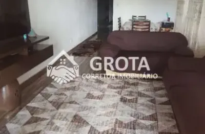 Sobrado frontal no itaim paulista: espaco e conforto em 80 metros