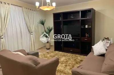 Sobrado frontal no iguatemi: conforto e elegancia em 164 metros