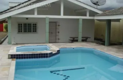 Casa para locação anual na praia do maitinga em bertioga