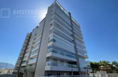 Apartamento finamente decorado comsuíte e vista ao mar