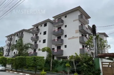 Apartamento a 500 metros da praia do maitinga com suite.
