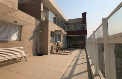 Cobertura frente ao mar em bertioga com vista surpreendente, 2 suítes e varanda gourmet.