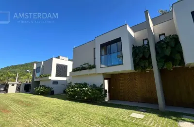Juquehy pertinho do mar com 4 suítes, piscina privativa, pronto pra morar.