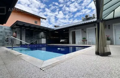 Casa de luxo em condomínio à venda em bertioga/sp, 6 suítes, 3 salas, 8 banheiros, 4 vagas de garagem, 252m².