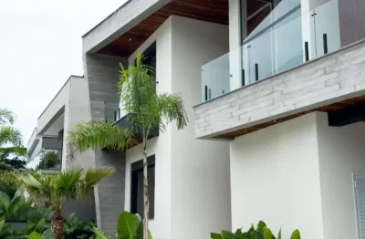 Casa nova e moderna com o melhor preço da riviera - 6 suítes - módulo 16