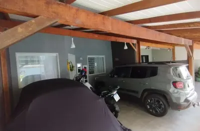 Casa com 3 quartos à venda na rua alagoas, 472, iguaçu, araucária por r$ 590.000
