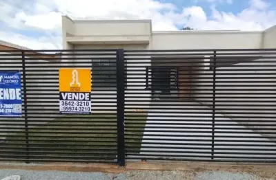 Casa com 2 quartos à venda na Rua Tangará, 884, Capela Velha, Araucária, 57 m2 por R$ 390.000