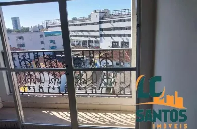 Apartamento com varanda, vista livre e garagem demarcada no coraçao da vila belmiro em santos .