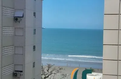 Apartamento de 2 dormitórios sendo 1 suíte na orla do embaré .