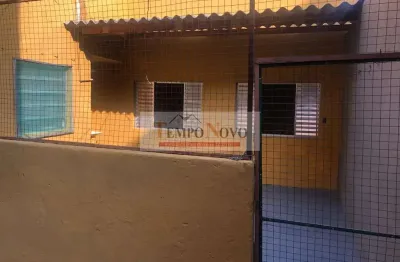 Casa com 2 quartos para alugar na Vila Pereira Barreto, São Paulo 