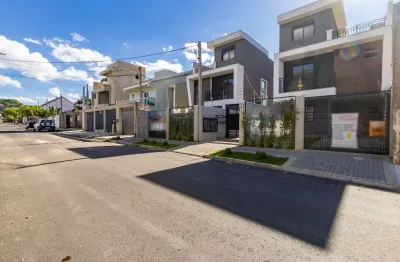 Casa com 4 quartos à venda na Rua Tucum, 26, Uberaba, Curitiba