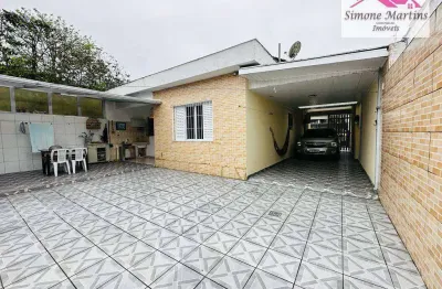Casa isolada em lote inteiro á venda na praia de mongaguá, vale a pena conferir!
