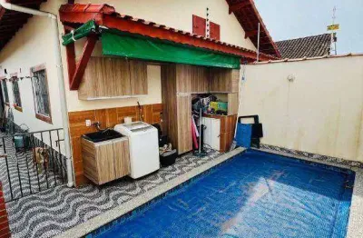 Casa com piscina á venda na praia de mongagua por apenas r$285.000,00
