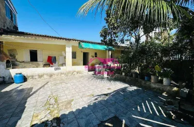 Casa com amplo espaço de quintal em localização privilegiada por apenas r$199.000
