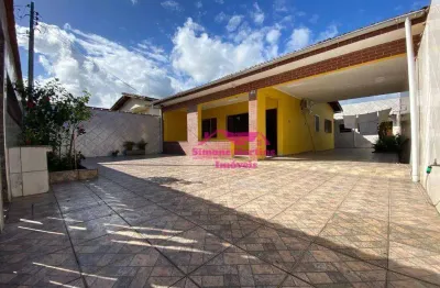 Casa em lote inteiro em localização privilegiada na praia de mongaguá