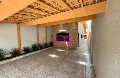 Casa revitalizada em localização privilegiada na praia de mongaguá