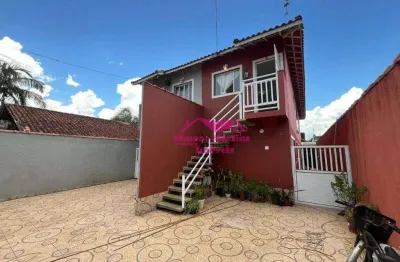 Casa á venda na praia de itanhaém com 02 quartos, vale a pena conferir!
