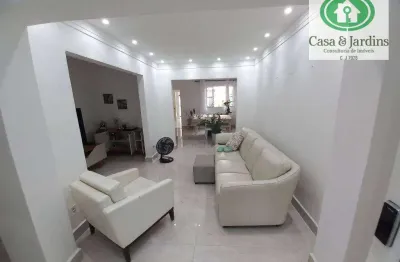 Ótima casa (sobrado) no embare para residencia ou comercio , com 3 dormitorios mais edicola