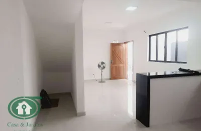 Casa sobreposta baixa c/ quintal e churrasqueira 3dormitorios - embaré - santos