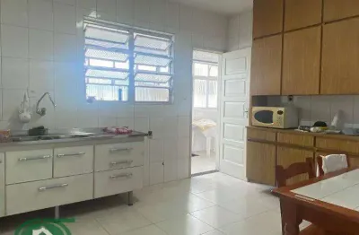 Apartamento para Alugar no Campo Grande em Santos – 105 m², 2 Dormitórios, Suíte e Vista Livre