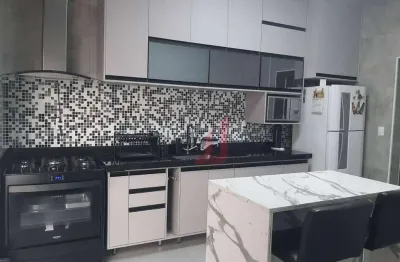 Venda Porteira Fechada Casa Térrea em Condomínio, 3 dormitórios, 132 m² por R$ 879.000 - Sorocaba/SP